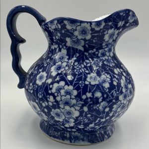 Vintage Blue and White Calico pitcher. No cracks or chips. Lovely!